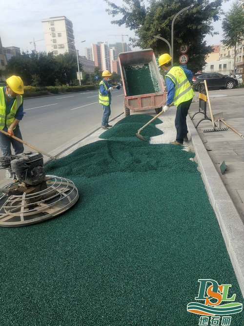 透水瀝青路面